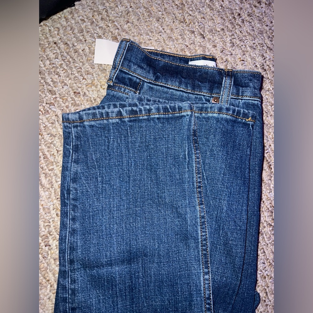 Abercrombie Ultra High Rise Slim Straight Jeans - Picture 2 of 4